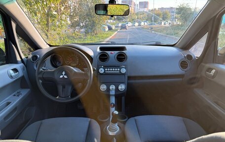 Mitsubishi Colt VI рестайлинг, 2005 год, 250 000 рублей, 13 фотография
