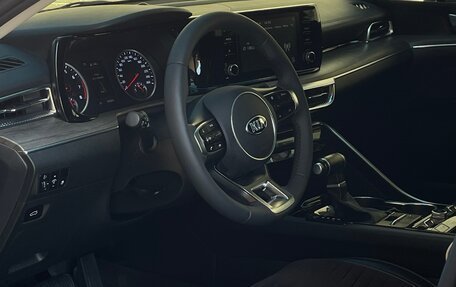 KIA K5, 2020 год, 2 400 000 рублей, 10 фотография