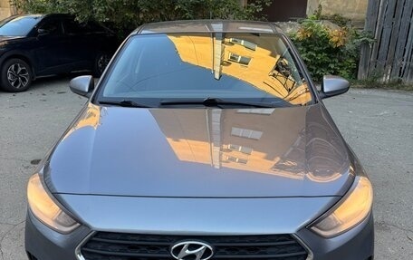 Hyundai Solaris II рестайлинг, 2017 год, 880 000 рублей, 18 фотография