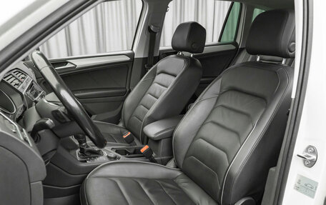 Volkswagen Tiguan II, 2018 год, 2 420 000 рублей, 9 фотография