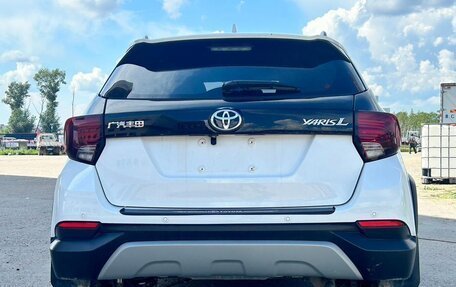 Toyota Yaris XP150 рестайлинг, 2022 год, 980 000 рублей, 16 фотография