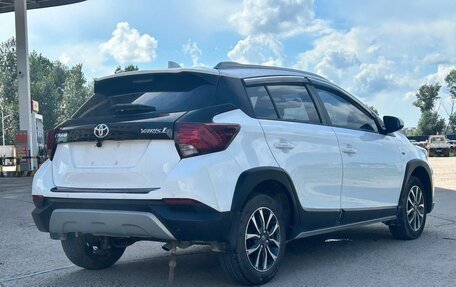 Toyota Yaris XP150 рестайлинг, 2022 год, 980 000 рублей, 15 фотография