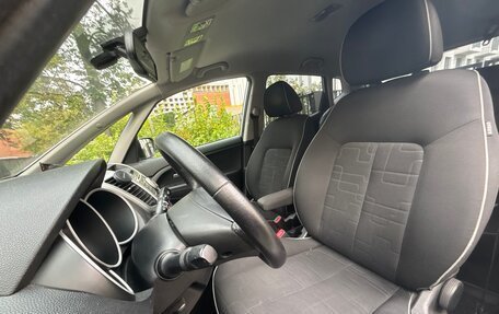 KIA Venga I, 2013 год, 985 000 рублей, 21 фотография