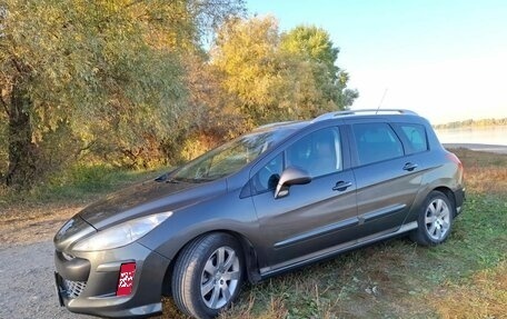 Peugeot 308 II, 2011 год, 399 999 рублей, 1 фотография