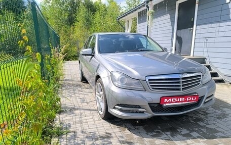Mercedes-Benz C-Класс, 2011 год, 1 300 000 рублей, 7 фотография