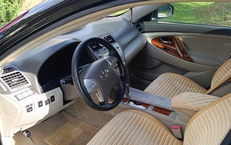 Toyota Camry, 2009 год, 1 300 000 рублей, 11 фотография