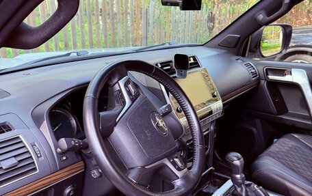 Toyota Land Cruiser Prado 150 рестайлинг 2, 2021 год, 6 700 000 рублей, 5 фотография