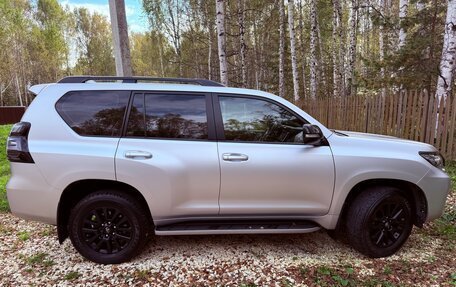 Toyota Land Cruiser Prado 150 рестайлинг 2, 2021 год, 6 700 000 рублей, 2 фотография