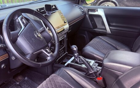 Toyota Land Cruiser Prado 150 рестайлинг 2, 2021 год, 6 700 000 рублей, 7 фотография