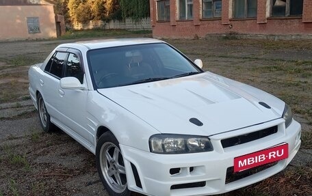 Nissan Skyline, 2001 год, 880 000 рублей, 2 фотография