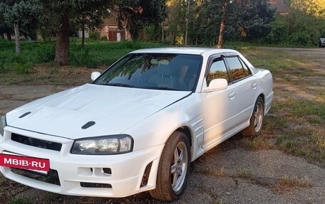 Nissan Skyline, 2001 год, 880 000 рублей, 3 фотография