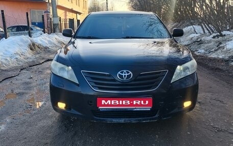 Toyota Camry, 2008 год, 880 000 рублей, 1 фотография