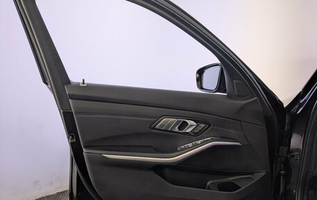 BMW 3 серия, 2022 год, 3 795 000 рублей, 19 фотография