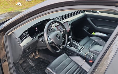 Volkswagen Passat B8 рестайлинг, 2017 год, 2 200 000 рублей, 2 фотография
