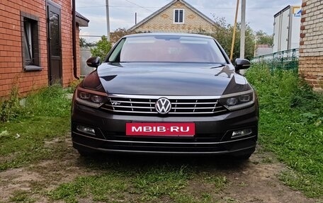 Volkswagen Passat B8 рестайлинг, 2017 год, 2 200 000 рублей, 8 фотография