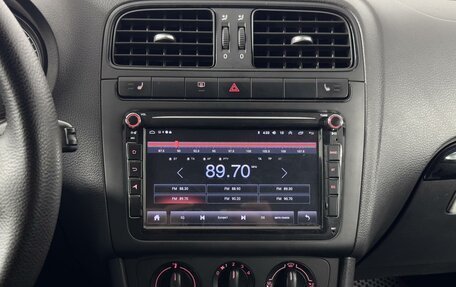 Volkswagen Polo VI (EU Market), 2013 год, 875 200 рублей, 15 фотография