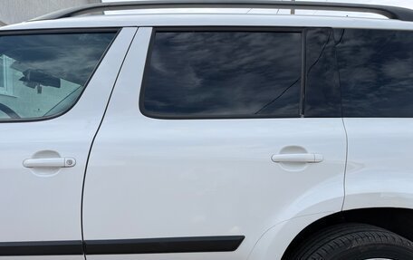 Skoda Yeti I рестайлинг, 2015 год, 1 600 000 рублей, 17 фотография