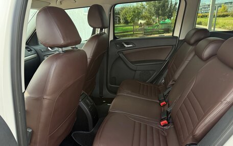 Skoda Yeti I рестайлинг, 2015 год, 1 600 000 рублей, 12 фотография