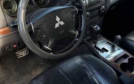Mitsubishi Pajero IV, 2008 год, 815 000 рублей, 13 фотография