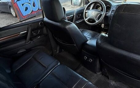 Mitsubishi Pajero IV, 2008 год, 815 000 рублей, 15 фотография
