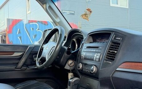 Mitsubishi Pajero IV, 2008 год, 815 000 рублей, 18 фотография