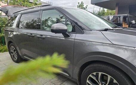 KIA Carnival, 2023 год, 3 380 000 рублей, 3 фотография