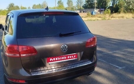 Volkswagen Touareg III, 2010 год, 1 500 000 рублей, 2 фотография