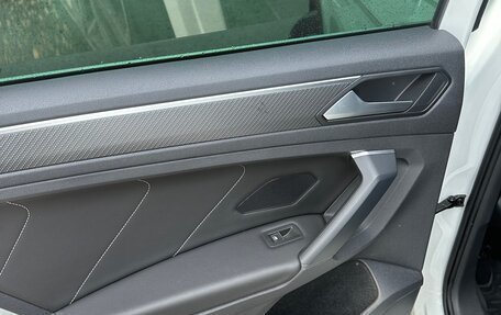 Volkswagen Tiguan II, 2021 год, 4 300 000 рублей, 10 фотография