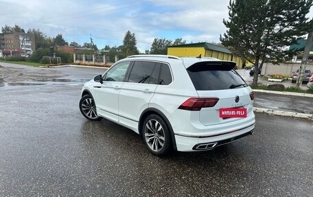Volkswagen Tiguan II, 2021 год, 4 300 000 рублей, 5 фотография