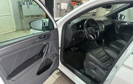 Volkswagen Tiguan II, 2021 год, 4 300 000 рублей, 17 фотография
