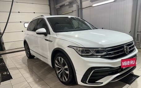 Volkswagen Tiguan II, 2021 год, 4 300 000 рублей, 23 фотография