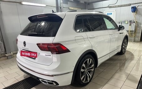 Volkswagen Tiguan II, 2021 год, 4 300 000 рублей, 21 фотография