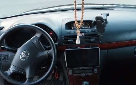 Toyota Avensis III рестайлинг, 2004 год, 800 000 рублей, 7 фотография