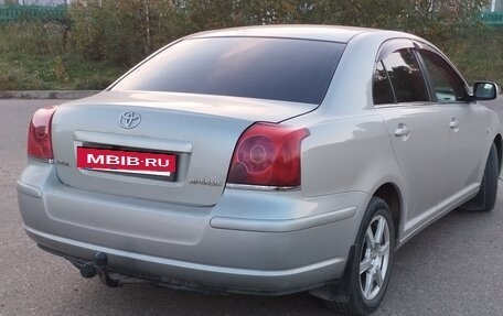 Toyota Avensis III рестайлинг, 2004 год, 800 000 рублей, 4 фотография