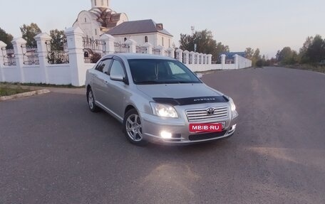 Toyota Avensis III рестайлинг, 2004 год, 800 000 рублей, 14 фотография