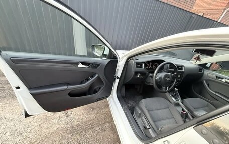 Volkswagen Jetta VI, 2012 год, 989 000 рублей, 6 фотография