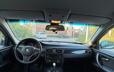 BMW 3 серия, 2010 год, 930 000 рублей, 11 фотография