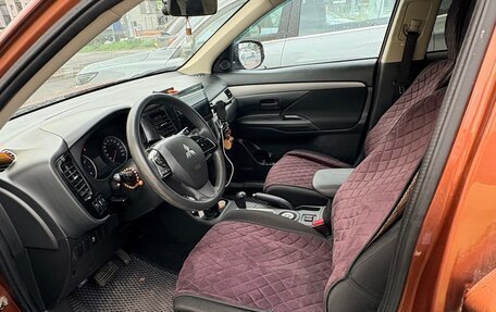 Mitsubishi Outlander III рестайлинг 3, 2012 год, 999 999 рублей, 7 фотография