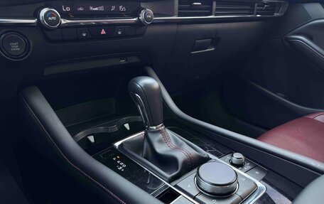 Mazda 3, 2022 год, 1 090 000 рублей, 13 фотография