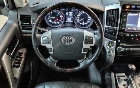 Toyota Land Cruiser 200, 2012 год, 2 999 000 рублей, 17 фотография