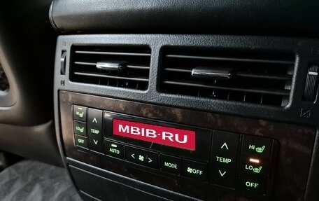 Toyota Land Cruiser 200, 2012 год, 2 999 000 рублей, 18 фотография