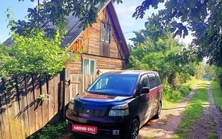 Toyota Voxy II, 2002 год, 780 000 рублей, 2 фотография