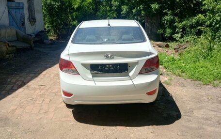 Hyundai Solaris II рестайлинг, 2013 год, 550 000 рублей, 5 фотография