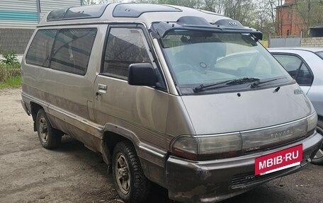 Toyota Town Ace III, 1990 год, 220 000 рублей, 2 фотография