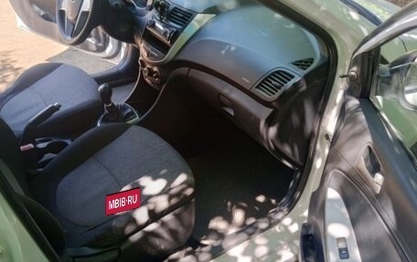 Hyundai Solaris II рестайлинг, 2013 год, 550 000 рублей, 9 фотография