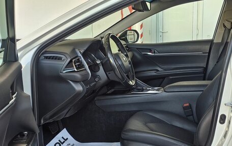 Toyota Camry, 2021 год, 3 629 000 рублей, 10 фотография