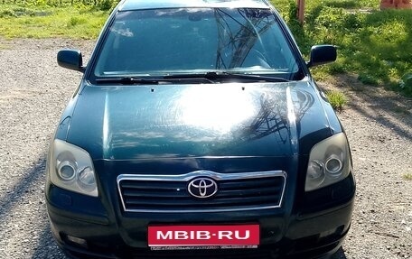 Toyota Avensis III рестайлинг, 2005 год, 760 000 рублей, 1 фотография