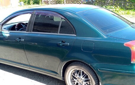 Toyota Avensis III рестайлинг, 2005 год, 760 000 рублей, 3 фотография