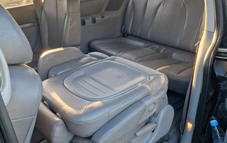 KIA Carnival III, 2009 год, 830 000 рублей, 9 фотография
