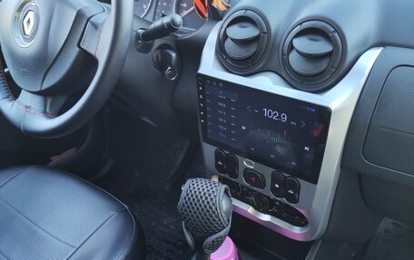 Renault Sandero I, 2012 год, 550 000 рублей, 10 фотография